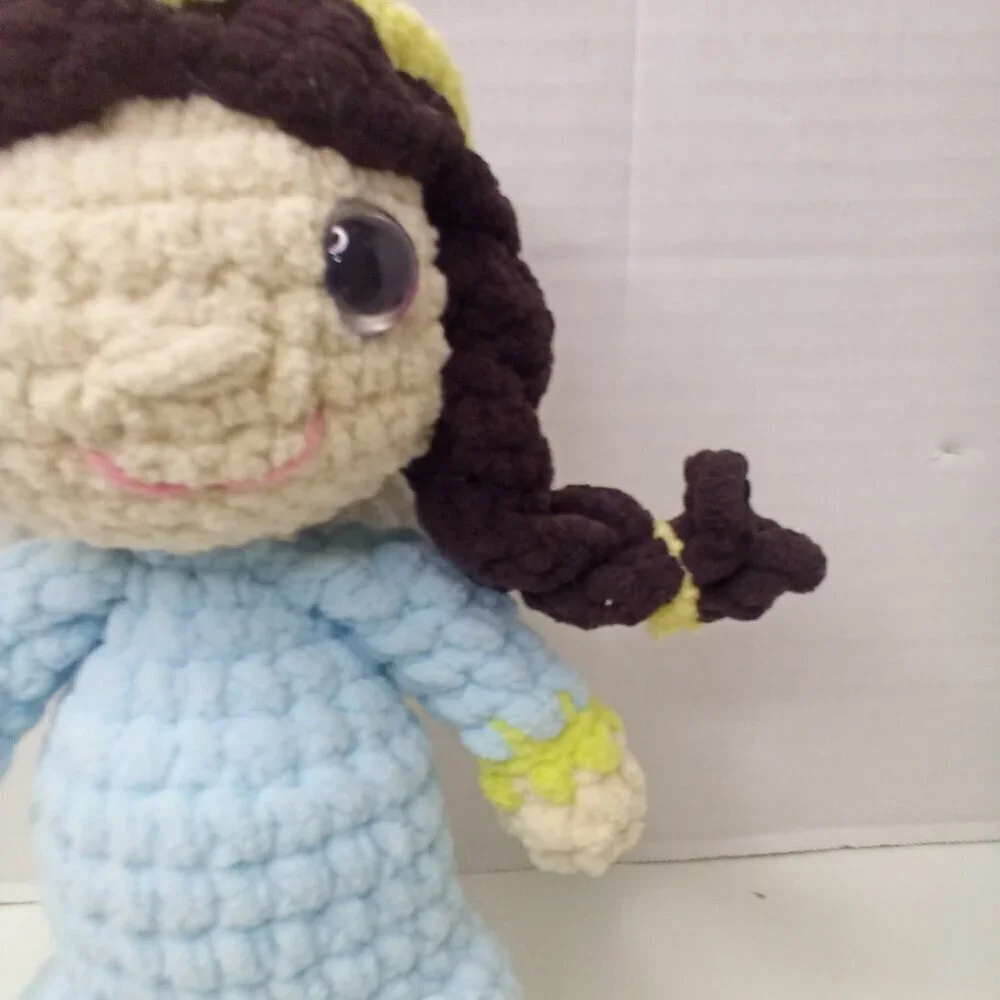 Crochet Angel Doll Handmade Braided Hair Wings 10